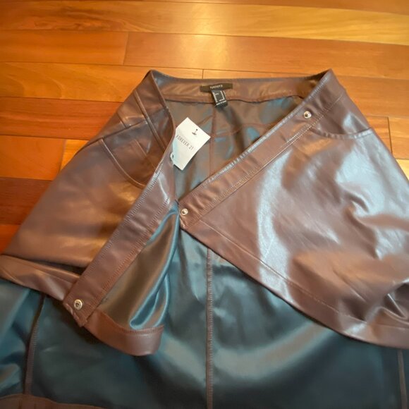 Forever 21 Brown Faux Leather Skirt size Medium - Picture 9 of 9